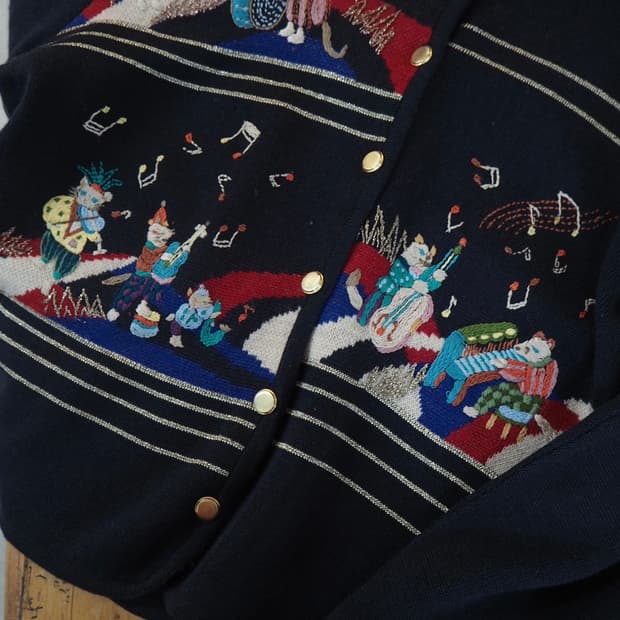 QARAN embroidery cardigan