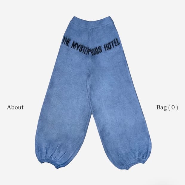 더미스테리러스호텔 니트팬츠 블루