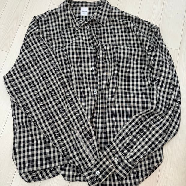 누빈다 체크셔츠