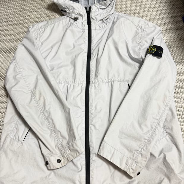 드라이완료 백화점판 스톤아일랜드 멤브라나 3L TC L사이즈