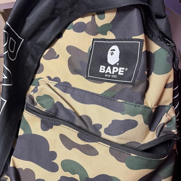 베이프 백팩