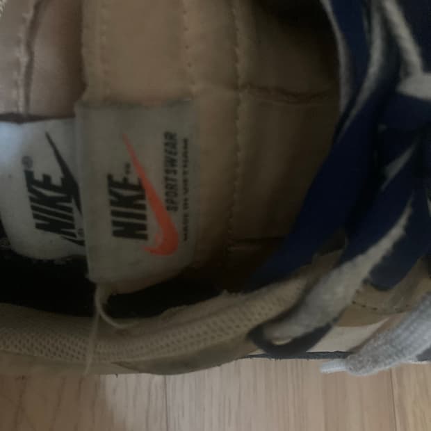 나이키사카이 베이퍼와플 전투화급처 260사이즈