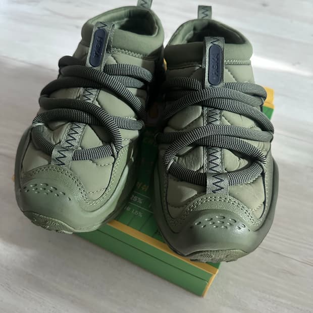 호카 오라프리모 카키 ;포레스트 플로어)