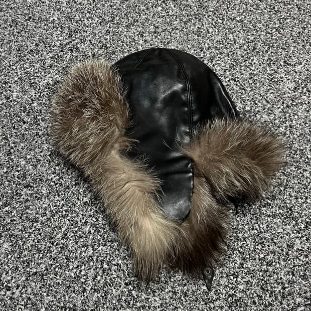 빈티지 레자 귀돌이 털 모자 블랙