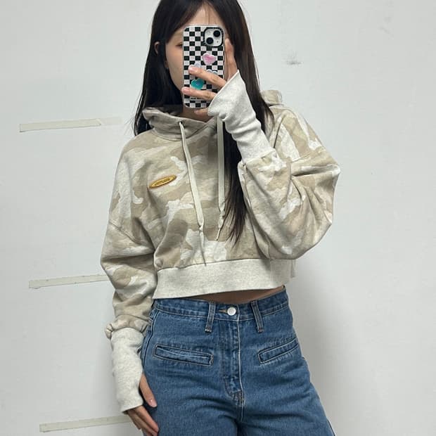 스컬프터 카모플라쥬 패턴 크롭 후드티