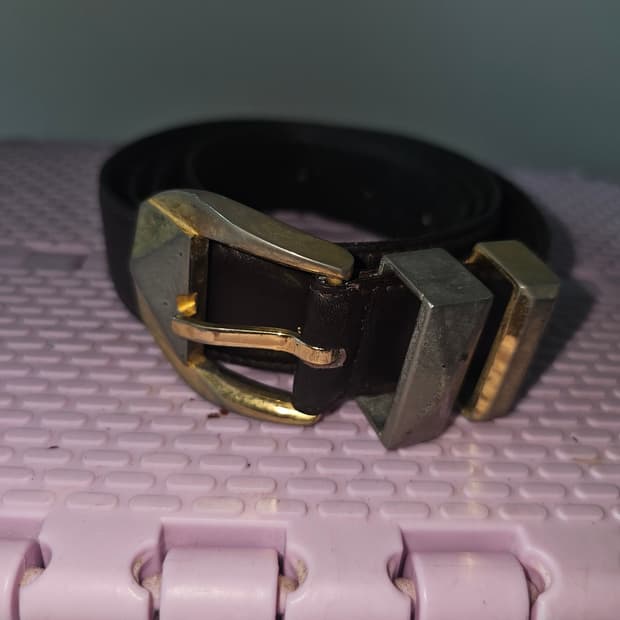 지아니 베르사체 가죽벨트