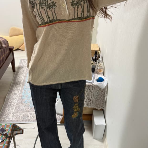 캐피탈 롱슬리브