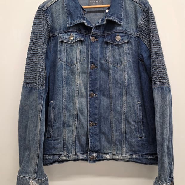 프라이마크 남자 청자켓.
싸이즈 100