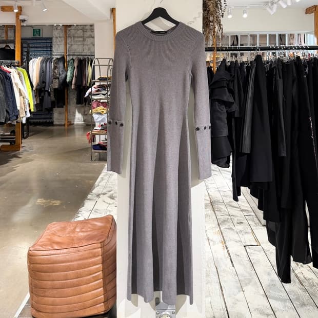 프로엔자 슐러 그레이 조슬린 립니트 맥시 드레스