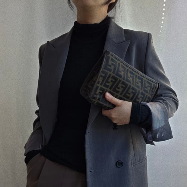 [정품 FENDI] 펜디 주카 FF로고 여성 클러치백 파우치백