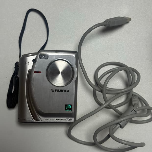 파인픽스 4700z 팔아요