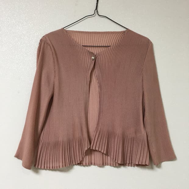 플리츠미 진주 플리츠 가디건