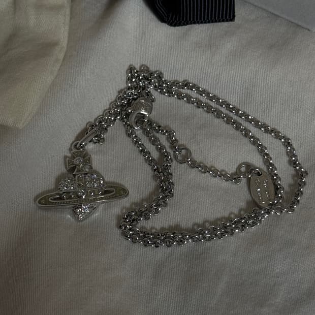 비비안웨스트우드 목걸이