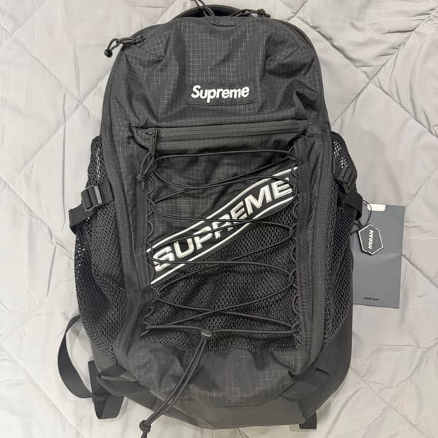 23FW 슈프림 백팩 블랙