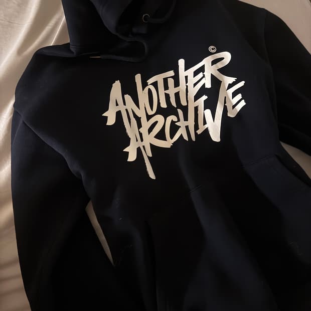 어나더아카이브 네이비 후드티 M