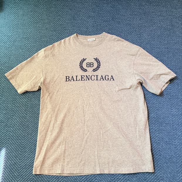 발렌시아가 월계수 로고 반팔