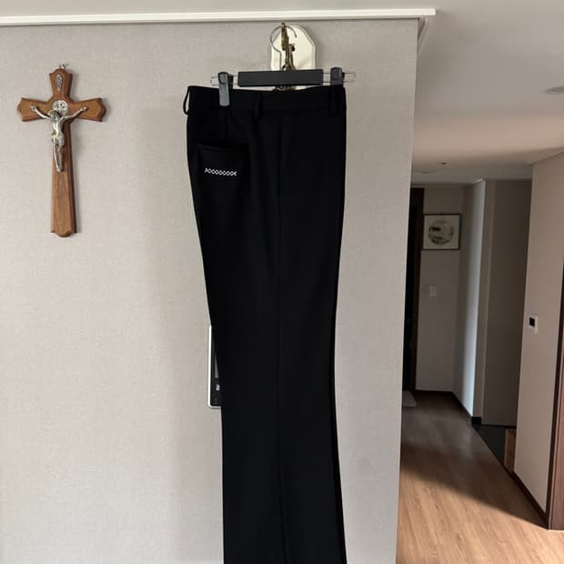 준느 P19 버진울 슬랙스 M사이즈 판매