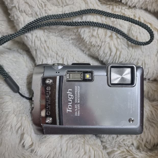 올림푸스 터프 tg-810 레트로 디카 방수 gps 카메라