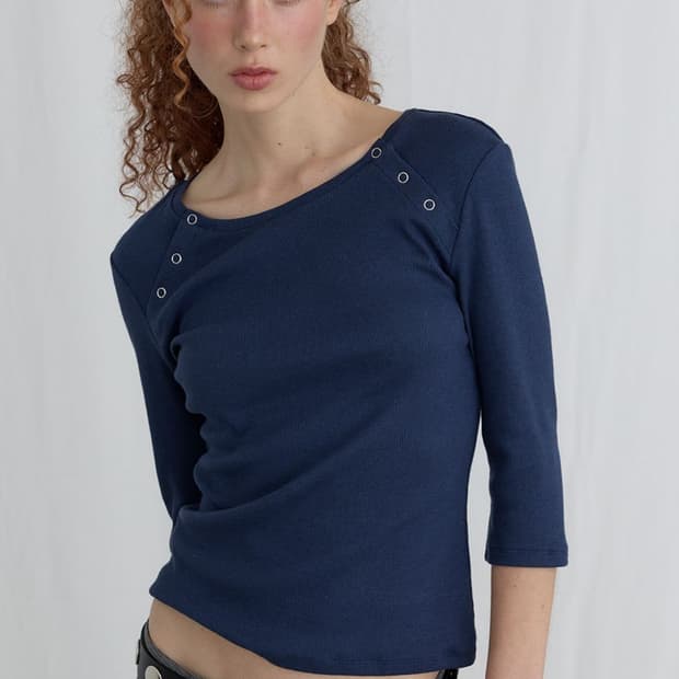 오데스 Ordes 3/4 Button Tee 네이비