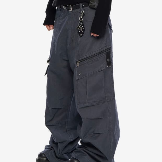 아캄 Knee Pin-Tuck Zippered Cargo Pants