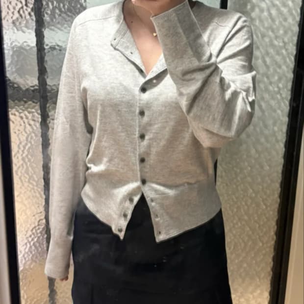 제너럴아이디어 시그니처 크루넥 가디건