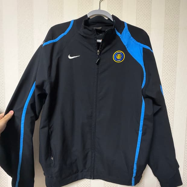 인테르 바람막이 L