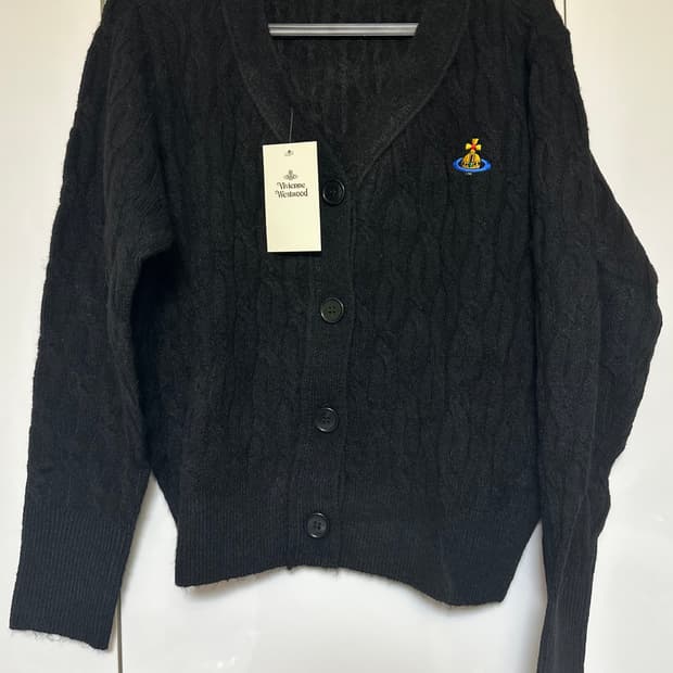 비비안웨스트우드 꽈배기 블랙 가디건 