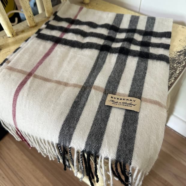버버리 캐시미어 머플러