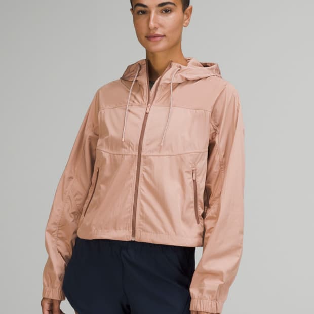 룰루레몬 라이트웨이트 크롭자켓