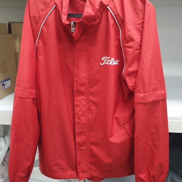 타이틀리스트 정품 골프 바람막이 자켓 100사이즈 판매합니다