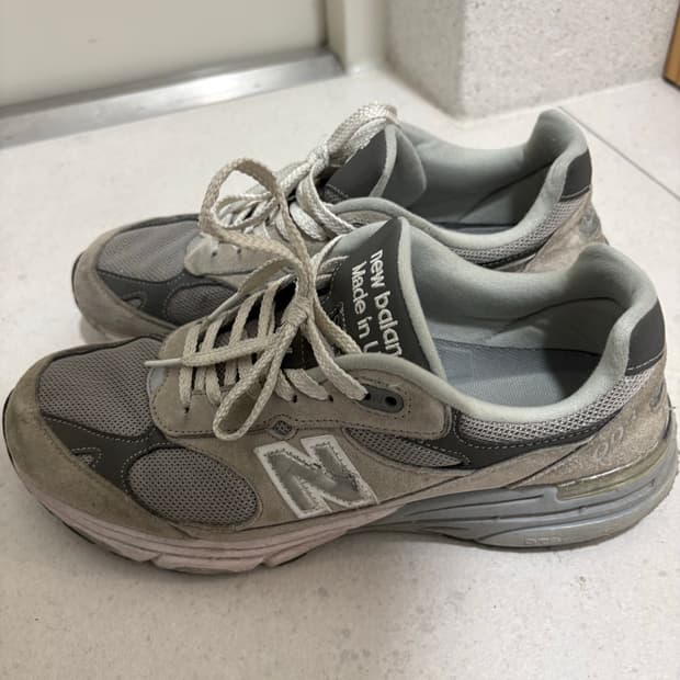뉴발란스 993 회색 260 사이즈