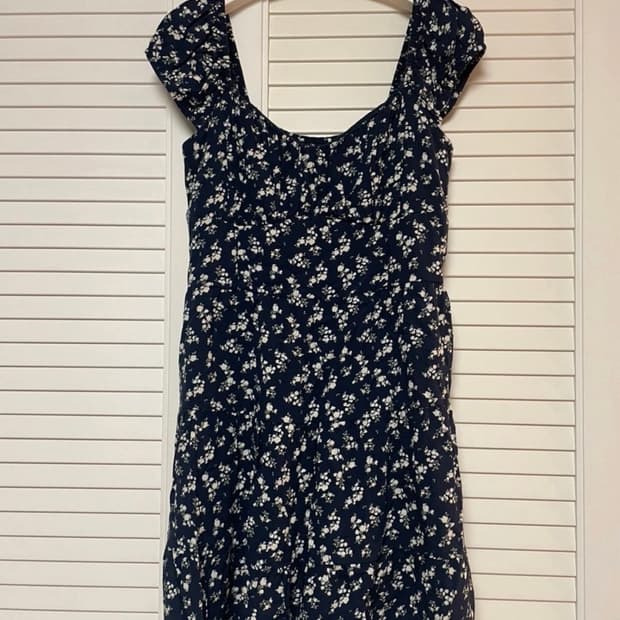 홀리스터 플로럴 원피스 M