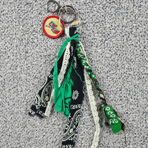 핸드메이드 커스텀 패치 반다나 카라비너 키링 / 10675