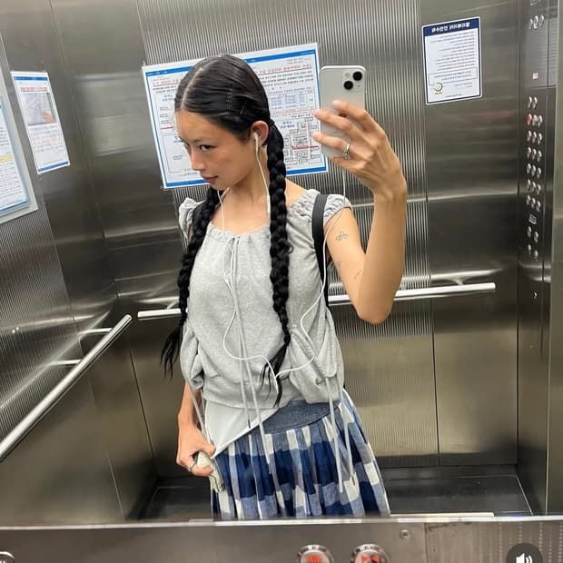 [서지수님 착용] 세릭 스트링 포켓 스웻 슬리브리스 멜란지 그레이