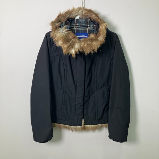 버버리 블루라벨 퍼 후드 패딩 자켓 38