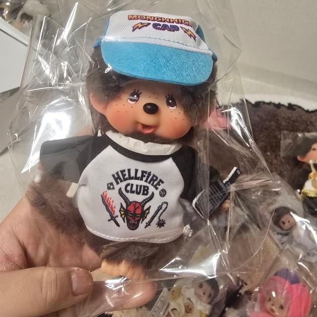 기묘한이야기 몬치치 헬파이어클럽 새상품