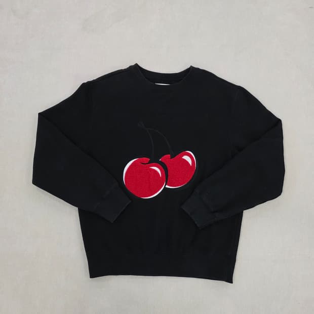 [1] 키르시 체리 로고 스웻셔츠 맨투맨 긴팔티 1229J