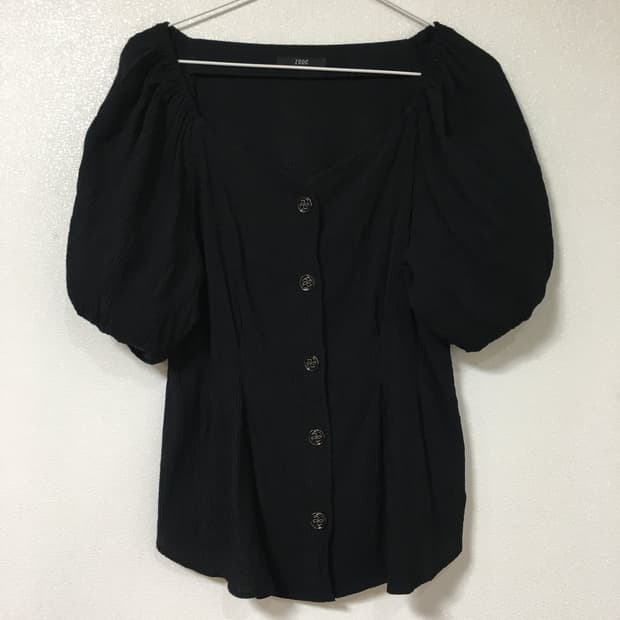 ZOOC 주크 퍼프 블라우스 66