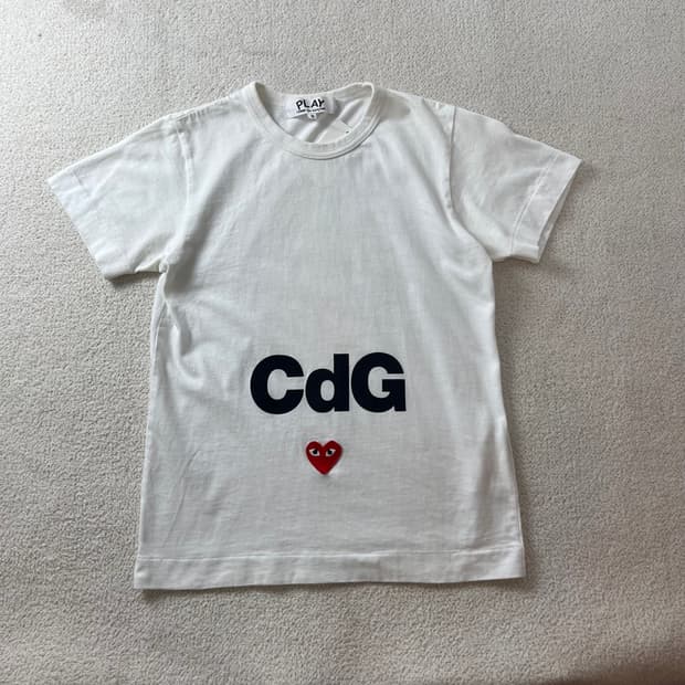 W 90 꼼데가르송 CDG 하트와펜 반팔 티셔츠