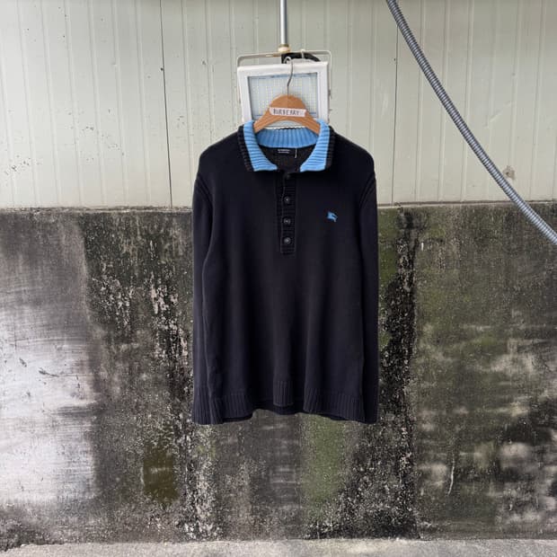 버버리 블랙라벨 헨리넥 니트