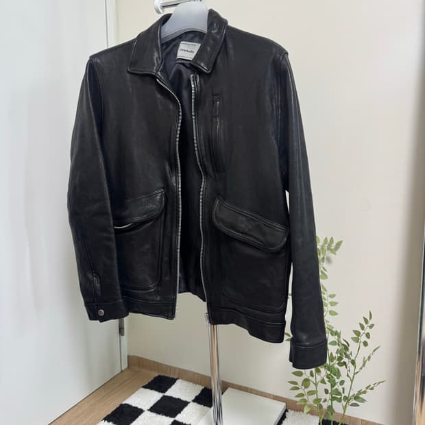 비바스튜디오 레더 자켓