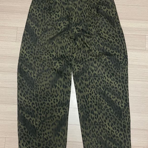 이알에스코 레오파드 바지 ersco