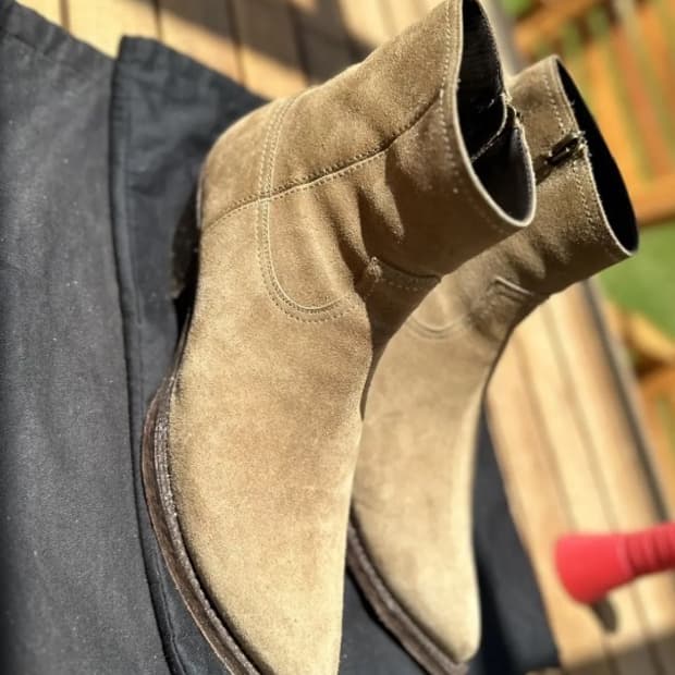 생로랑 루카스 42