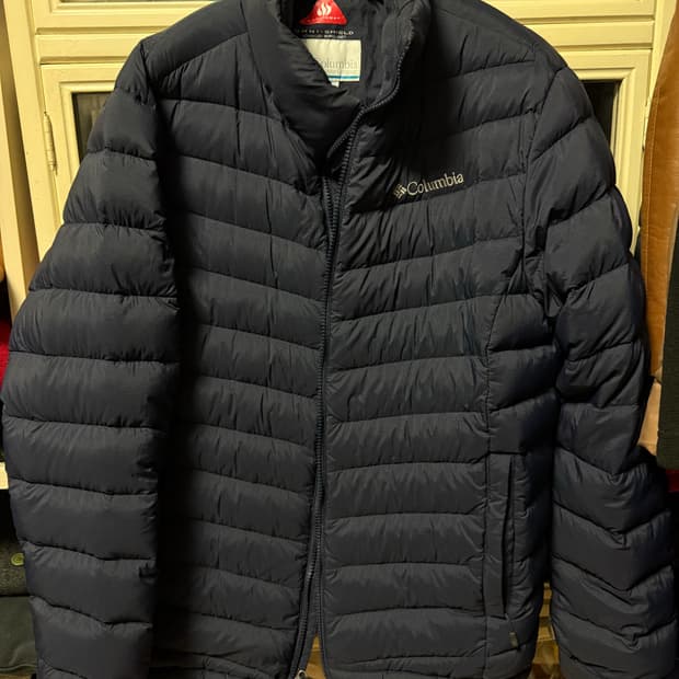 [사용감 적음] 콜롬비아 네이비 경량 구스패딩 l