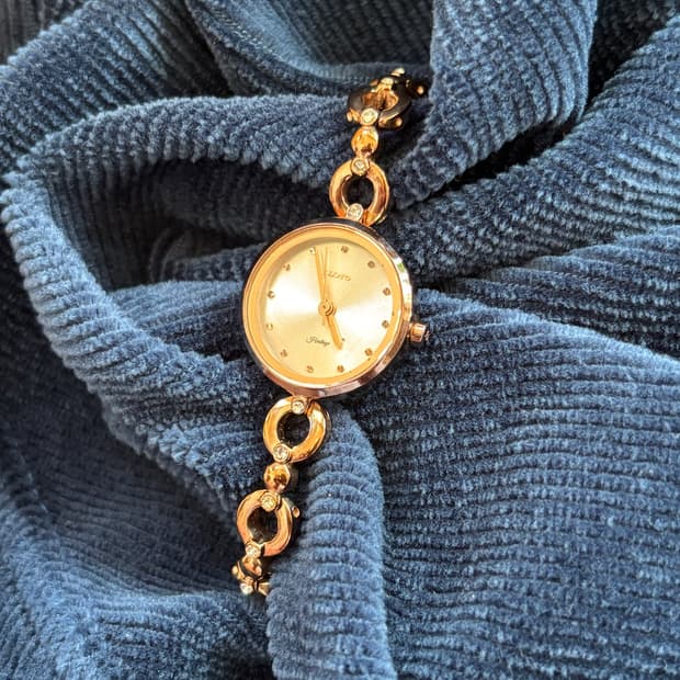 vintage lloyd classic metal watch