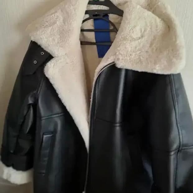 에코퍼 알파카 롱 무스탕