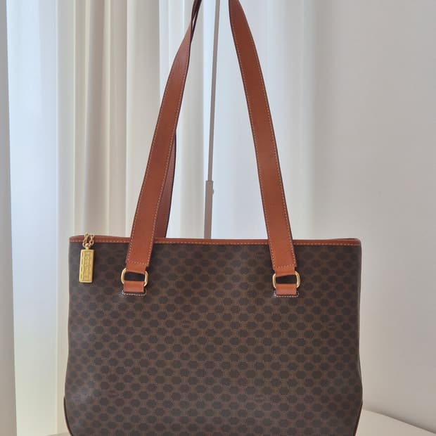 [정품] 셀린느 마카담 트리옹프 숄더백 쇼퍼백