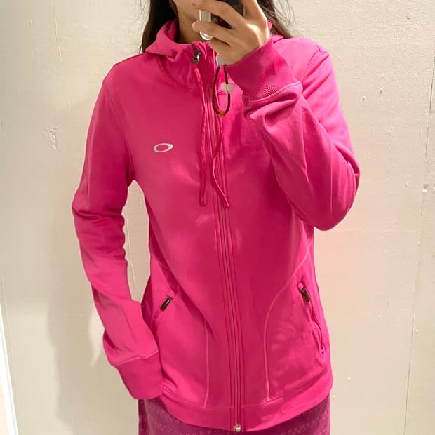 💕OAKLEY hood zip-up💕