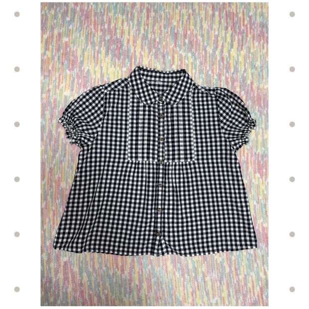 블랙 체크 둥근카라 블라우스