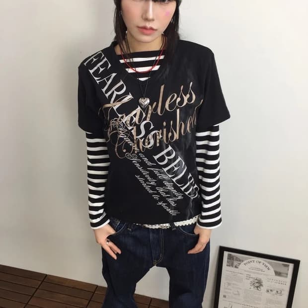 Jpn Sorridere Script Graphic Tee